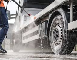 WAXBOMB Truck Wash